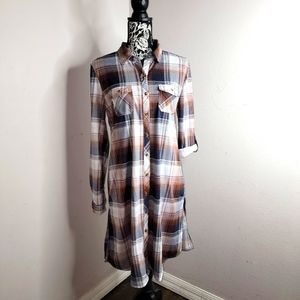 #134 Eden&Olivia Anthrpologie maternity midi dress